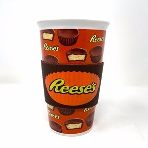 Reese's Peanut Bitter Cup Ceramic Mug Silicone Sleeve 16oz by Galerie Very Cute